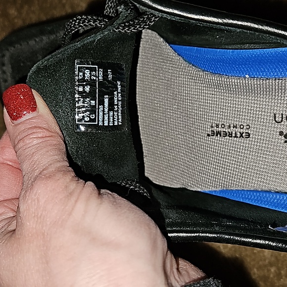 🤩 Clarks Collection Extreme Comfort - Black - Picture 2 of 3